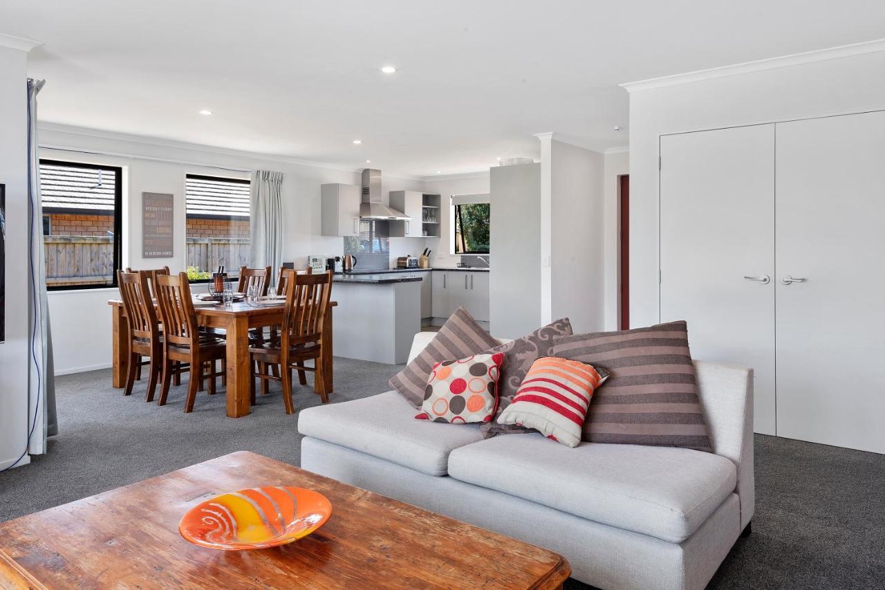 The Waterfront Ruakaka - Ruakaka Holiday Home מראה חיצוני תמונה