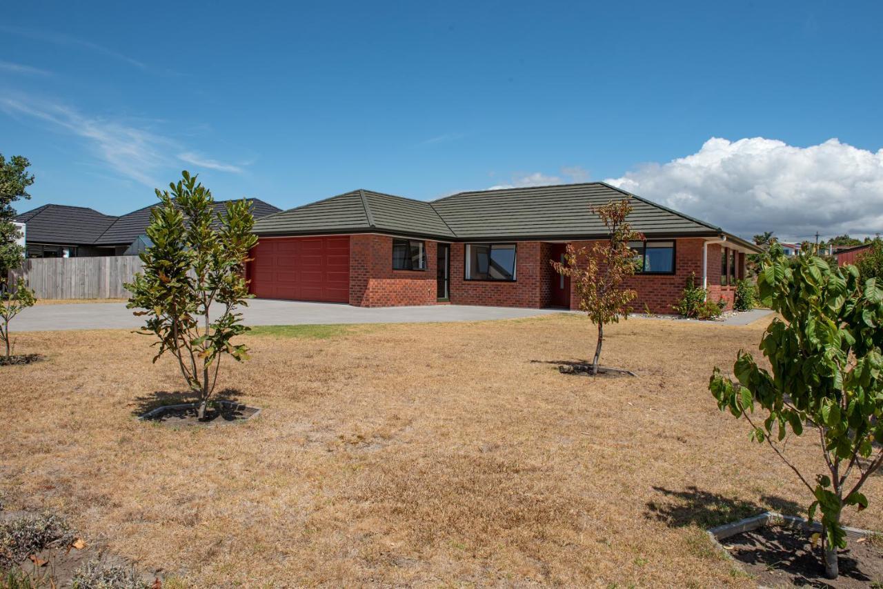 The Waterfront Ruakaka - Ruakaka Holiday Home מראה חיצוני תמונה